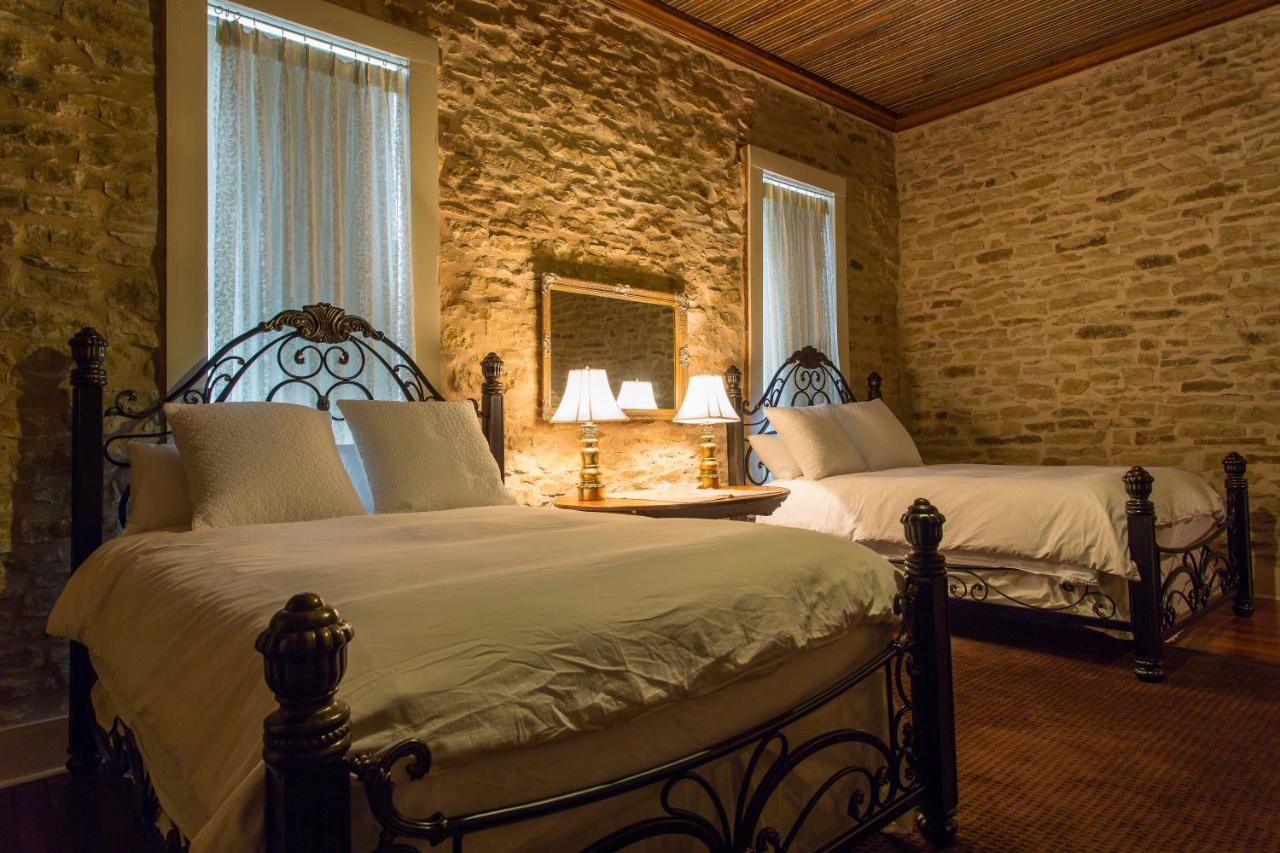 Upstairs Inn Hico Dış mekan fotoğraf