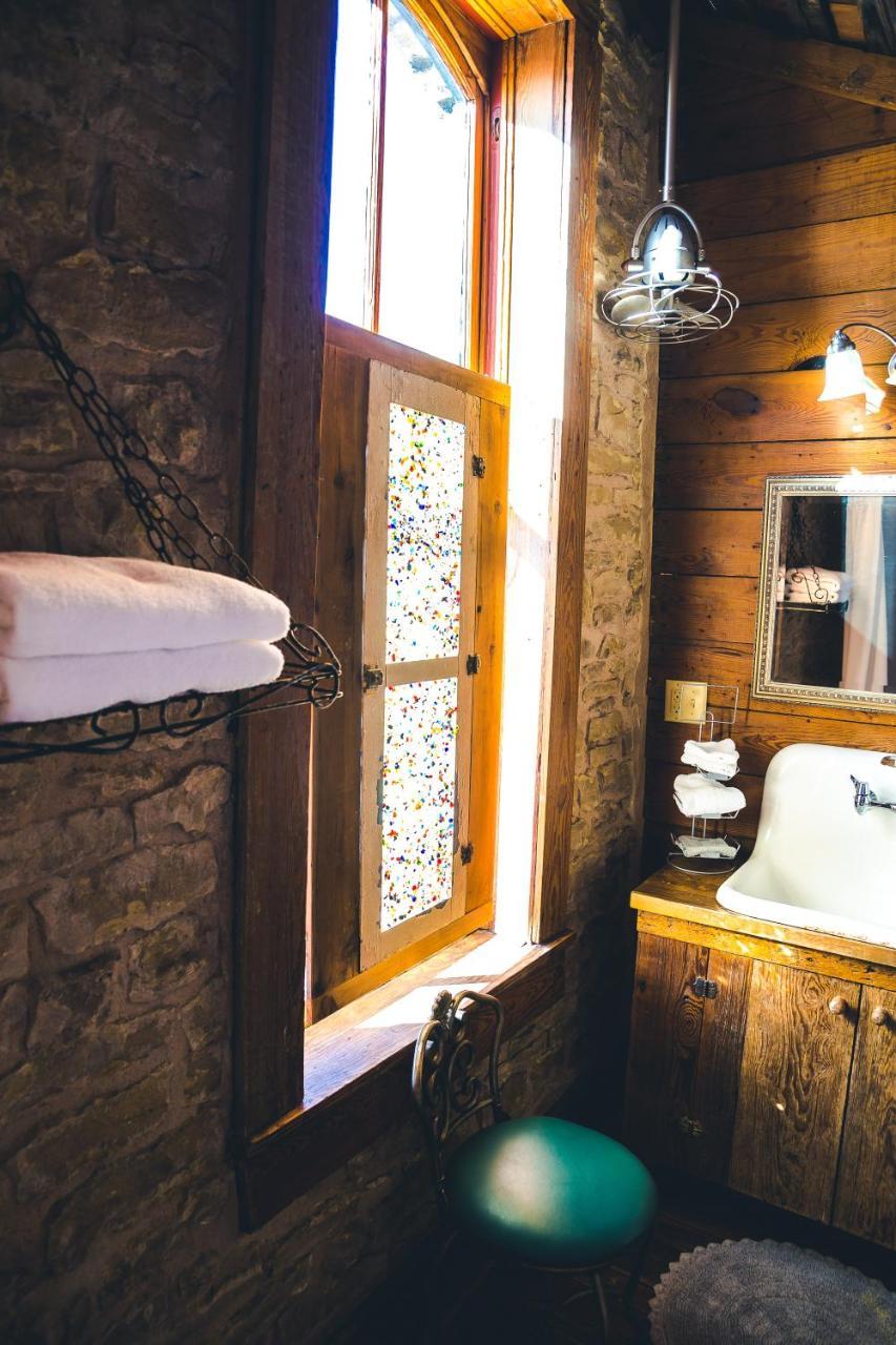 Upstairs Inn Hico Dış mekan fotoğraf